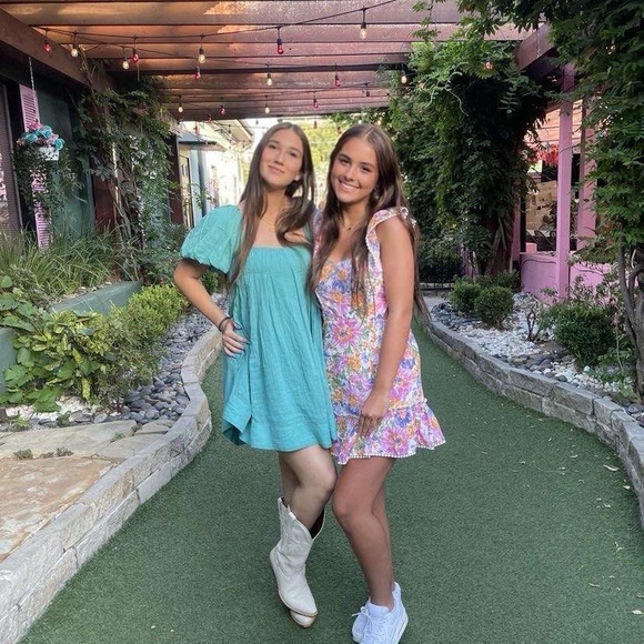 Hello Molly Dress - Picture 4 of 4